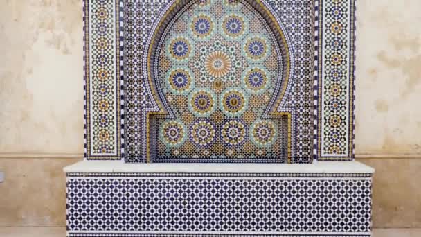 Fuente Tradicional Marroquí Típico Diseño Azulejos Zellige Diseño Marroquí Imágenes — Vídeos de Stock