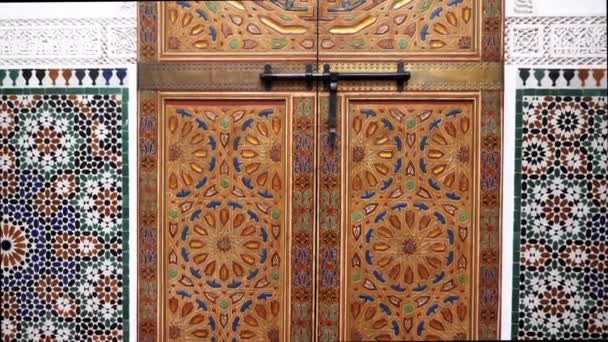 Meknes Morocco July 2022 Interior Architecture Mausoleum Moulay Ismail Landmark — Vídeo de Stock