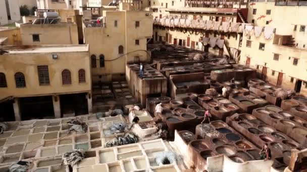 Fes Marocco Ottobre 2022 Concerie Chouara Nella Medina Fez Marocco — Video Stock
