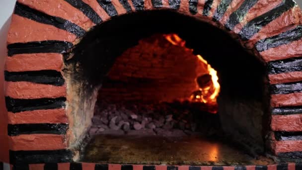 Традиційна Марокканська Піца Хлібна Кам Яна Піч Вогнем Кадри — стокове відео