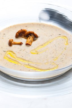 chanterelle soup with truffle oil