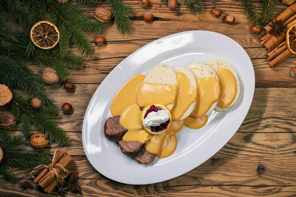 Типичная Чешская Еда Названием Свицкова Рождество — стоковое фото