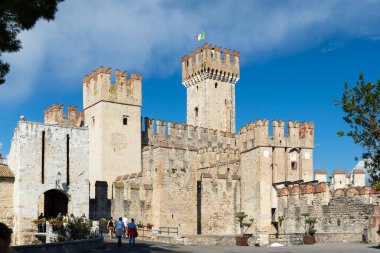 Sirmione Kalesi, Garda Gölü, Lombardy Bölgesi, İtalya