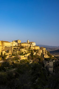 Provence, Luberon, Vaucluse, Fransa 'daki Gordes küçük ortaçağ kasabası