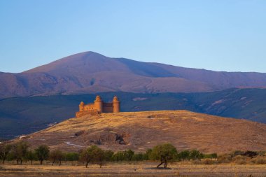 La Calahorra Şatosu Sierra Nevada, Endülüs, İspanya