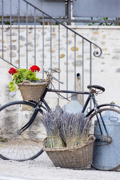 Натюрморт Велосипедом Провансе Франция — стоковое фото
