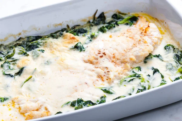 Poultry Meet Baked Cheese Spinach Leaves — Stock Photo, Image