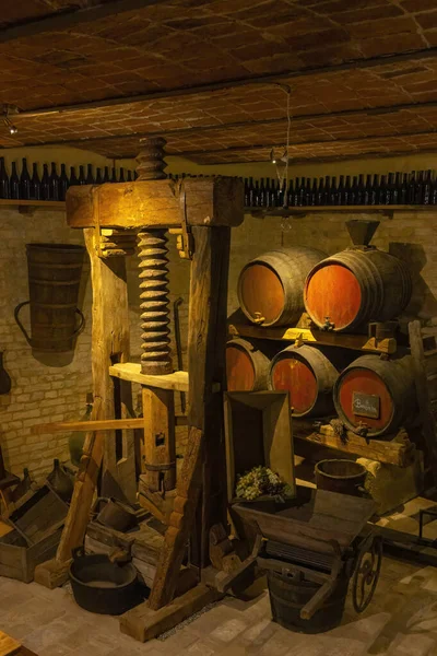 Traditional Winemaking Equipment Castello Razzano Piedmont Italy — Fotografia de Stock