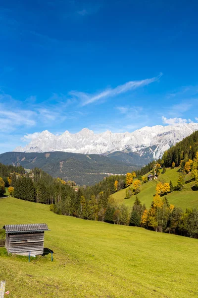 Avusturya Dachstein Massif Sonbahar Manzarası — Stok fotoğraf
