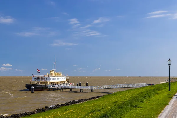 Historyczny Statek Wycieczkowy Medemblik Holandia — Zdjęcie stockowe