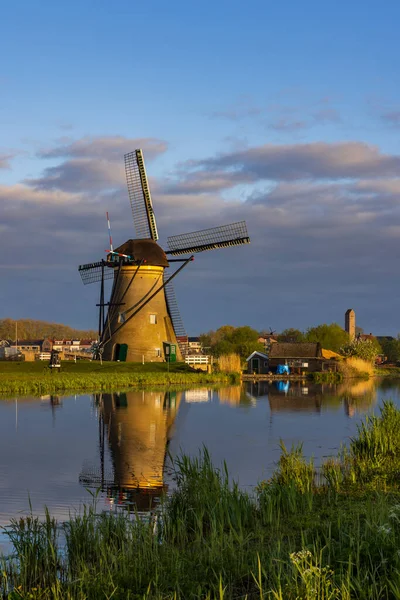 Παραδοσιακοί Ολλανδοί Ανεμόμυλοι Στο Kinderdijk Unesco Ολλανδία — Φωτογραφία Αρχείου