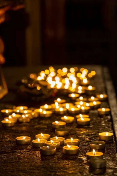 Kaarsen Sint Franciscus Van Assisi Kerk Praag Tsjechië — Stockfoto