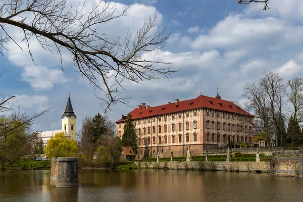 Лібоховицький Палац Чехії — стокове фото