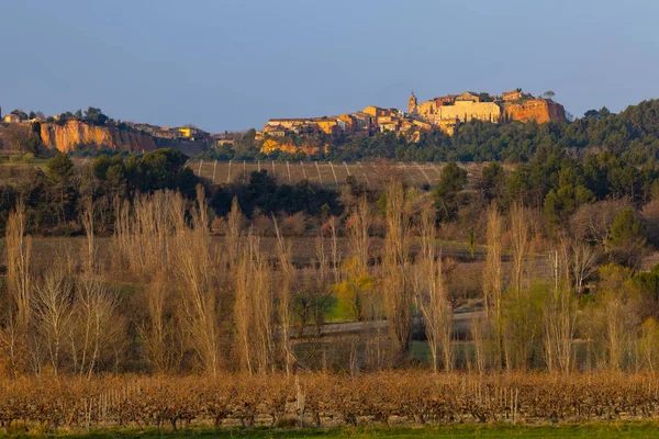 Paisagem Com Aldeia Histórica Roussillon Provence Luberon Vaucluse França — Fotografia de Stock