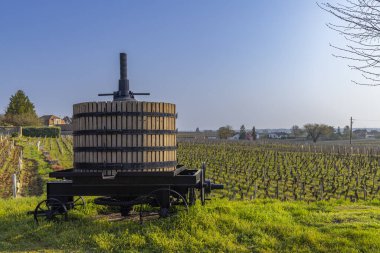 Vougeot yakınlarındaki eski şarap presi, Cote de Nuits, Burgundy, Fransa