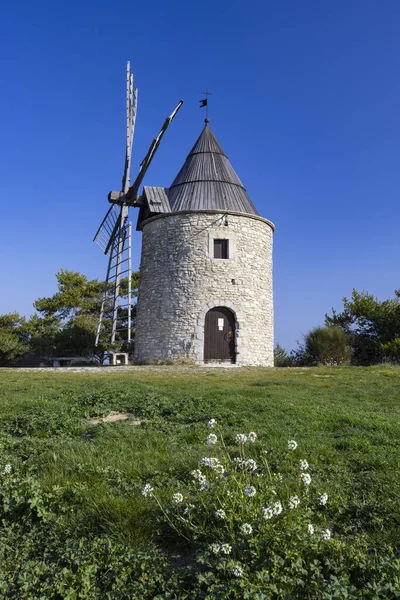 Montfuron Windmill Moulin Saint Elzear Montfuron Provence Alpes Haute Provence —  Fotos de Stock