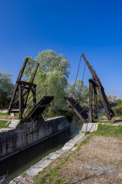 Vincent van Gogh köprüsü (Pont Van-Gogh, Langlois Köprüsü) Arles, Provence, Fransa yakınlarında