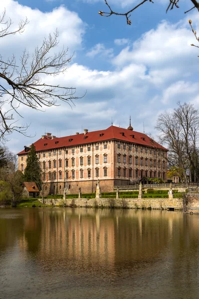 Palacio Libochovice República Checa — Foto de Stock