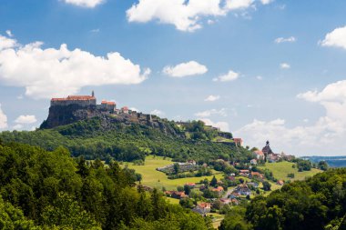 Avusturya, Styria 'daki Riegersburk kasabası.