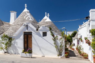 Trulli evleri Alberobello 'da, UNESCO sitesi, Apulia bölgesi, İtalya