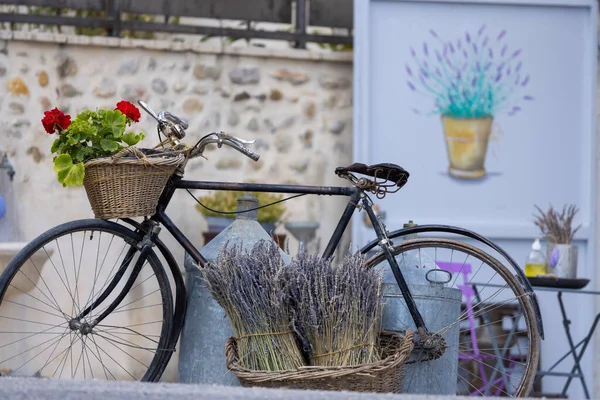 Fransa Nın Provence Şehrinde Bisikletli Bir Hayat — Stok fotoğraf