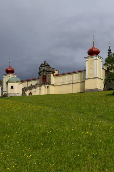 Монастырь Пресвятой Богородицы Хедек Восточная Чехия — стоковое фото
