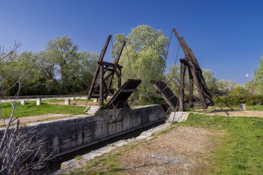 Vincent van Gogh köprüsü (Pont Van-Gogh, Langlois Köprüsü) Arles, Provence, Fransa yakınlarında