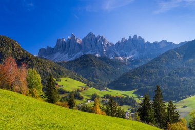 Peitlerkofel Mountain, Dolomiti near San Martin De Tor, South Tyrol, Italy