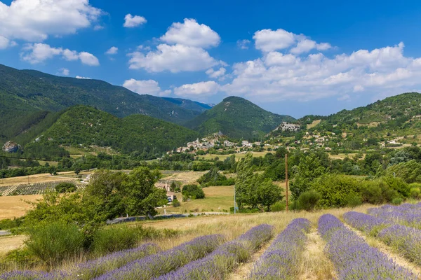 Typisches Dorf Reilhanette Provence Frankreich — Stockfoto
