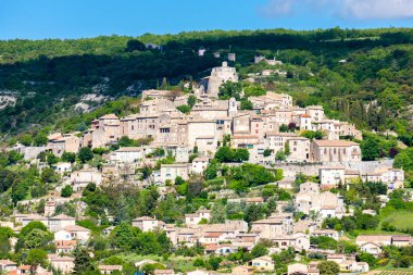 Simiane-la-Rotonde köyü, Alpes-de-Haute-Provence, Fransa