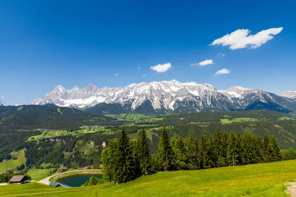 Dachstein Και Τοπίο Κοντά Στο Schladming Αυστρία — Φωτογραφία Αρχείου