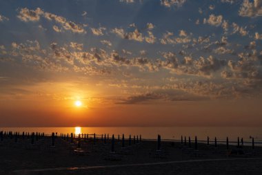 Rodi Garganico 'da gün batımı, Ulusal Park Gargano, Apulia, İtalya