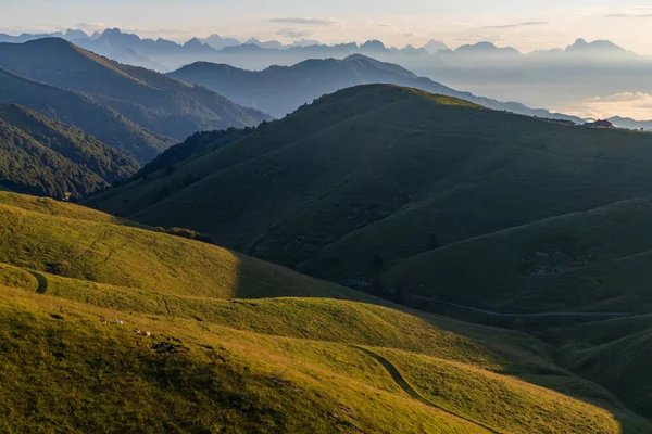 Καλοκαιρινό Τοπίο Κοντά Στο Monte Grappa Βόρεια Ιταλία — Φωτογραφία Αρχείου