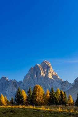 Sella di Razzo ve Sella di Rioda geçidi yakınlarındaki manzara, Carnic Alps, Friuli-Venezia Giulia, İtalya