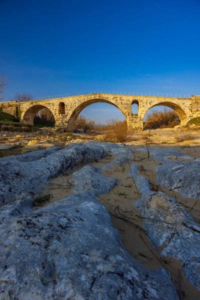 Pont Julien Roman Stone Arch Bridge Calavon River Provence France — 스톡 사진