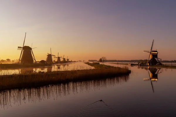 Molinos Viento Tradicionales Holandeses Kinderdijk Sitio Unesco Países Bajos —  Fotos de Stock