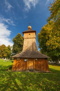 Azizler ahşap kilise, Nizna Polianka, Slovakya