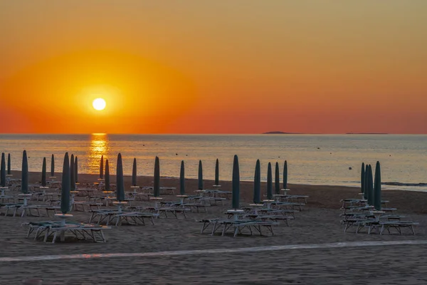 Günbatımı Rodi Garganico, Apulia, İtalya