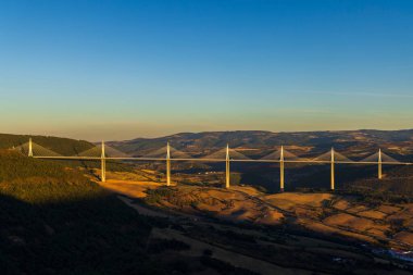 Çok gerimli kablo, Millau Viyadük 'ü Tarn Nehri vadisinde, Aveyron Kalkış, Fransa