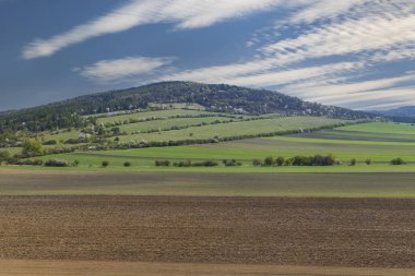 Beyaz Karpatlar 'da bahar manzarası, Javornik, Güney Moravya, Çek Cumhuriyeti