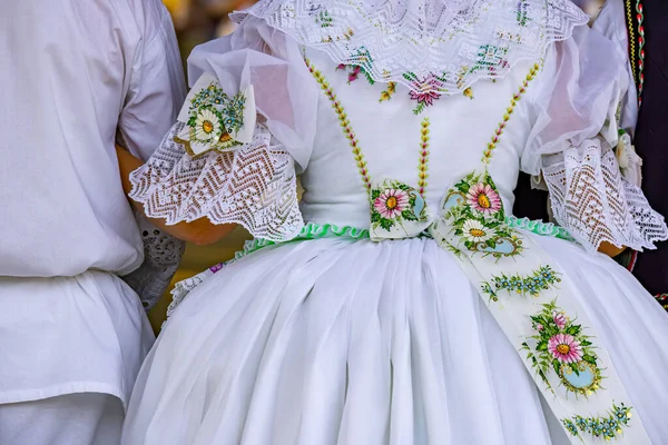 Halk kostümü ayrıntıları, Rakvice, Güney Moravya, Çek Cumhuriyeti