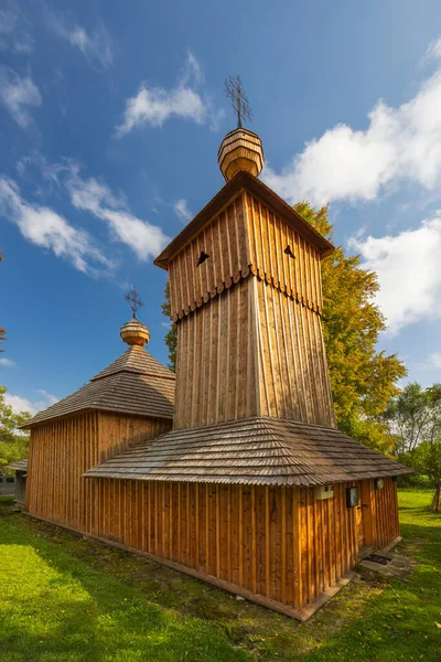 All Saints Wooden Church Nizna Polianka Eslováquia — Fotografia de Stock