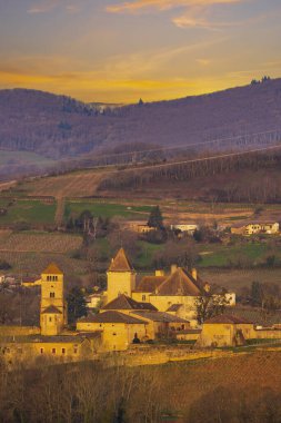 Chateau de Pierreclos Şatosu, Saone-et-Loire kalkışı, Burgundy, Fransa