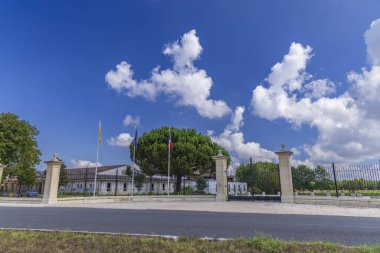 Chateau Dauzac, Margaux, Medoc, Bordeaux, Aquitaine, Fransa yakınlarındaki tipik üzüm bağları
