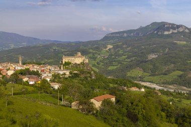 Bardi Kalesi (Castello di Bardi) ile Parma ili, Emilia Romagna