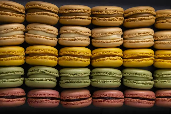 Macaroons Different Colors Black Background — Stock Photo, Image
