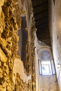 Ruvo di Puglia katedrali altındaki eski kurumlar, Puglia, İtalya