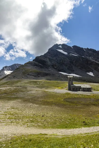 Chapelle Notre-Dame de l 'Iseran veya Notre-Dame-de-Toute-Prudence, Col de l' Iseran, Savoy, Fransa