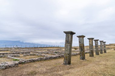 Juliobriga kalıntıları - Roma Cantabria 'nın en önemli şehir merkezi, geleneksel olarak Retortillo kalıntıları ve Villafria ilçesi ile tanımlanmıştır, Campoo de Enmedio belediyesi, Matamorosa, Cantabria, İspanya