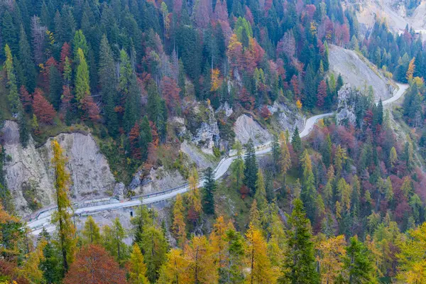 Landskap Nära Sella Razzo Och Sella Rioda Pass Carnic Alps Royaltyfria Stockfoton